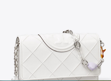 Clean White Diamond Stitch Crossbody Bag with Ocean-Themed Star Shell Charm Silver Chain for Sweet Daily Summer Styling